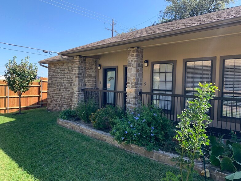 More Photos Of 13740 Research Blvd, Austin Office For Lease