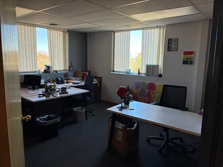 More Photos Of 7800 S Elati St, Littleton Office For Lease