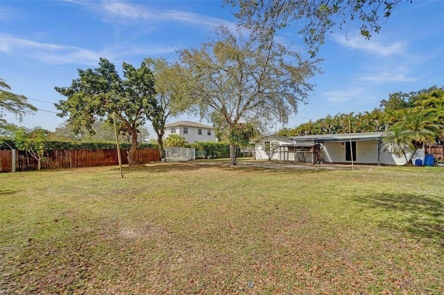 More Photos Of 11809 NE 1st Ave, Miami Land For Sale