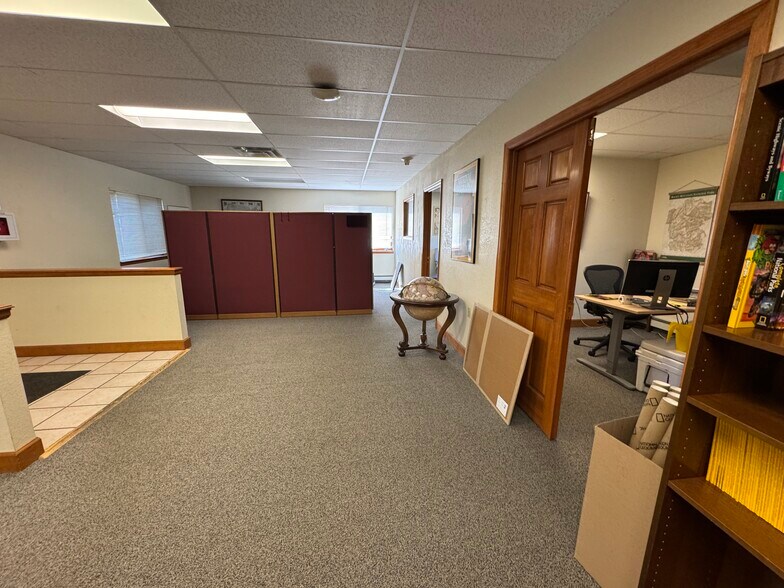 More Photos Of 210-212 Beaver Brook Canyon Rd, Evergreen Light Distribution For Sale