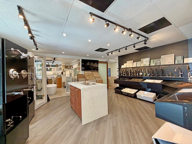 More Photos Of 2263 Las Positas Rd, Santa Barbara Storefront Retail Office For Lease