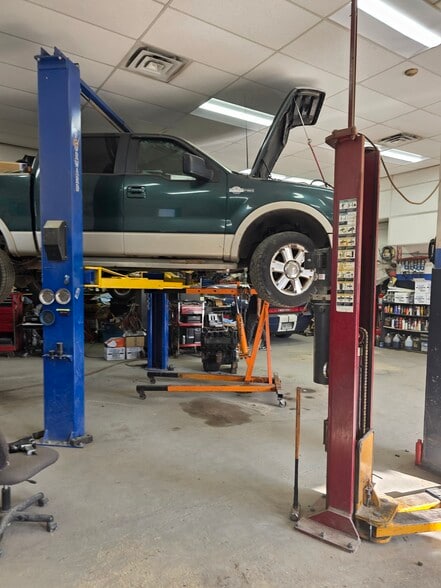 More Photos Of 3541-3549-3553 S. Hanover St., Baltimore Auto Repair For Sale