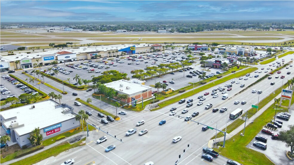 More Photos Of 4945-5049 Cleveland Ave, Fort Myers Unknown For Lease