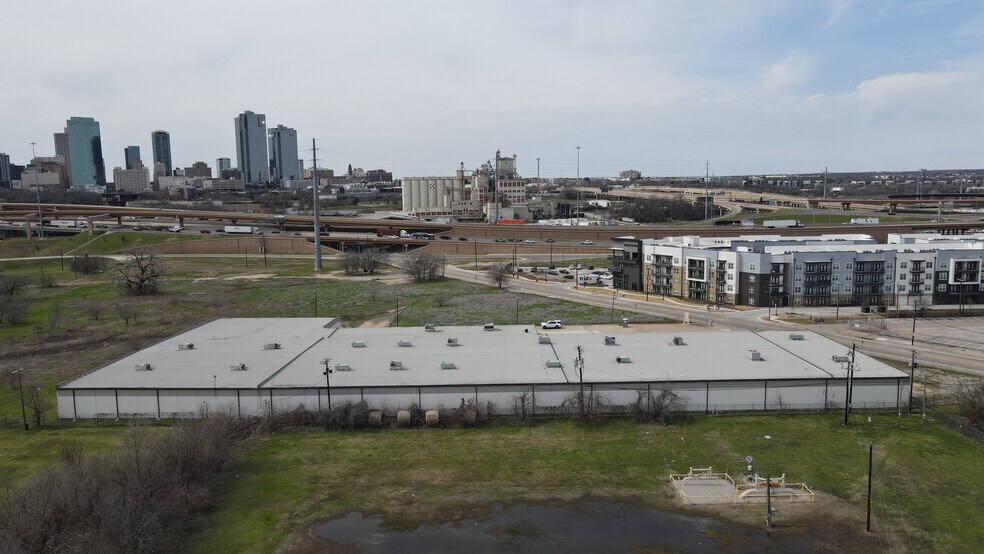 Primary Photo Of 2020 E 4th St, Fort Worth Warehouse For Sale