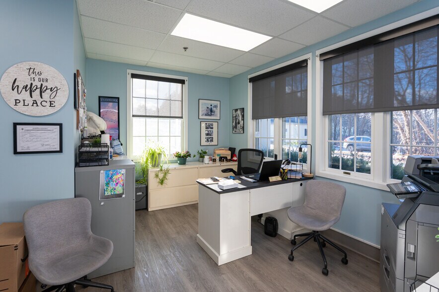 More Photos Of 36 Sparhawk St, Amesbury Daycare Center For Sale