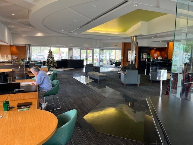 More Photos Of 3325 W Hillsboro Blvd, Deerfield Beach Bank For Lease