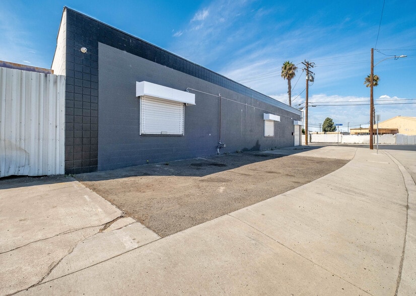 More Photos Of 8100 Electric Ave, Stanton Warehouse For Sale
