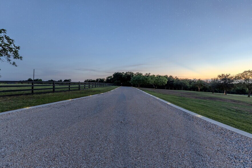 More Photos Of 301 County Road 436, Thrall Land For Sale