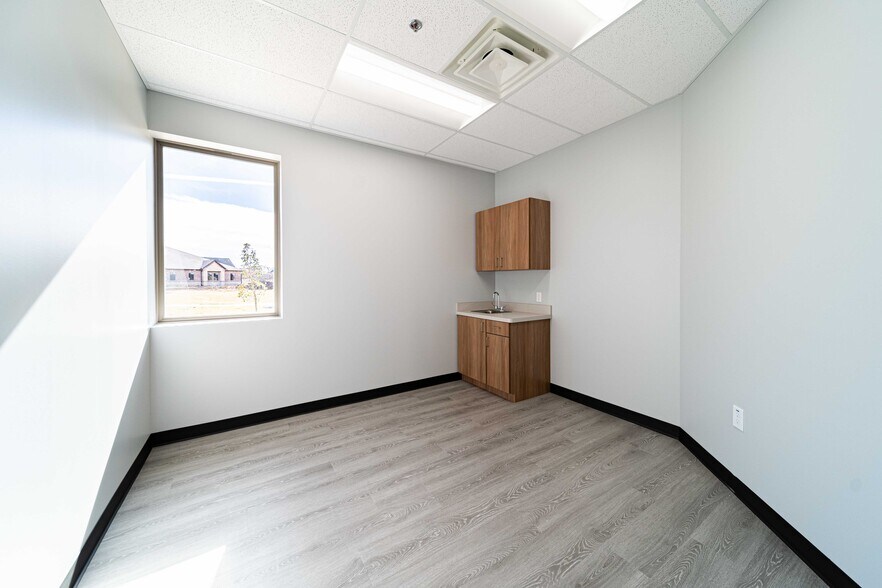 More Photos Of 11655 Independence Pky, Frisco Medical For Lease