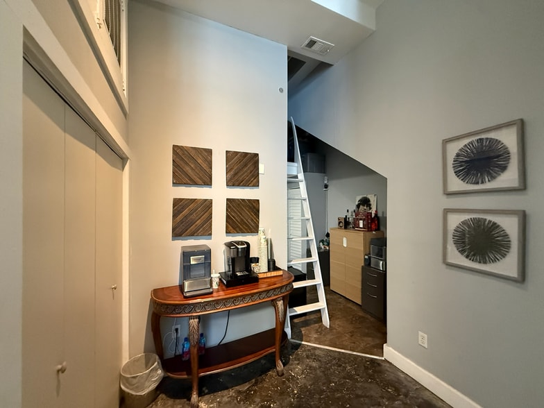 More Photos Of 1501 E 9th Ave, Tampa Storefront For Sale