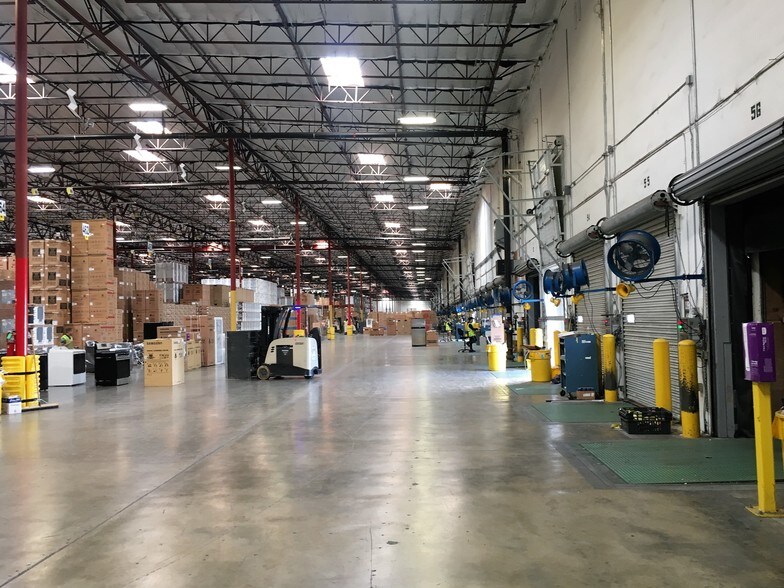 More Photos Of 14310-14480 Ramona Ave, Chino Distribution For Lease