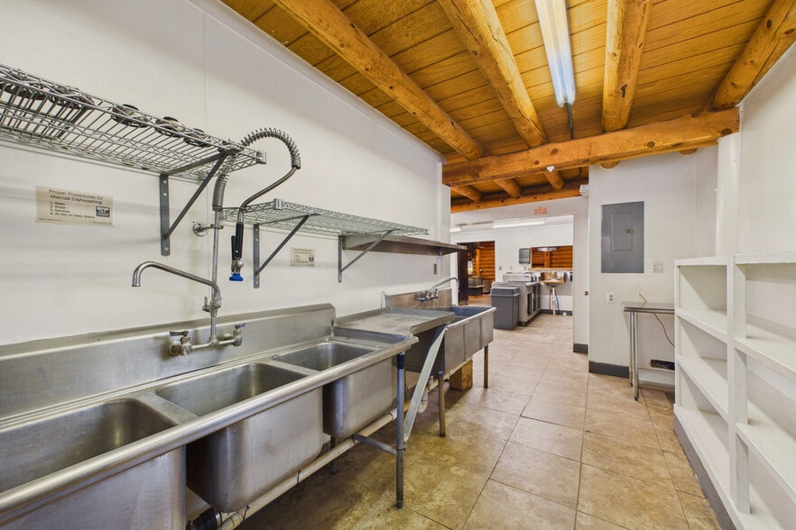 More Photos Of 949 Highway 82, Mountain Park Storefront Retail Residential For Sale