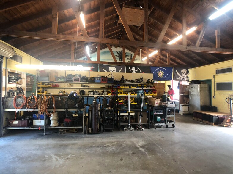 More Photos Of 1825 Overseas Hwy, Marathon Office For Lease