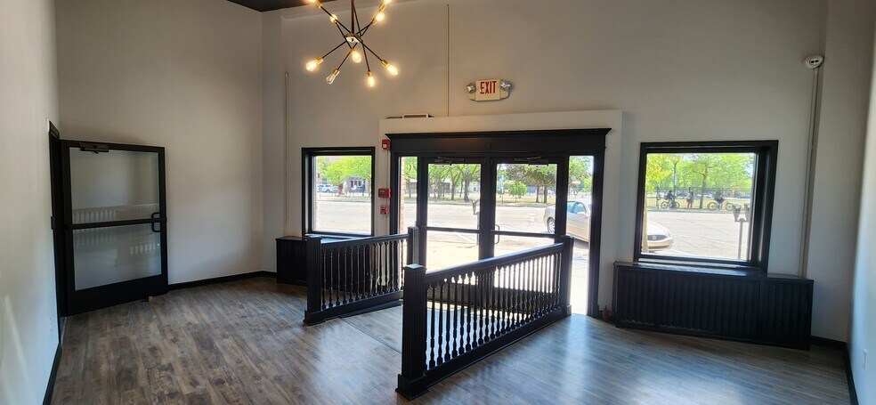 More Photos Of 81 N Main, Mount Clemens Loft Creative Space For Lease