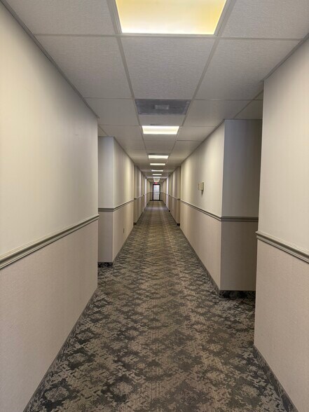 More Photos Of 225 Gordons Corner Rd, Manalapan Township Medical For Lease
