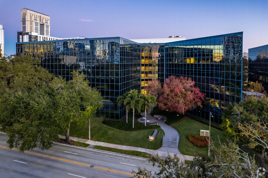 More Photos Of 225 E Robinson St, Orlando Unknown For Lease