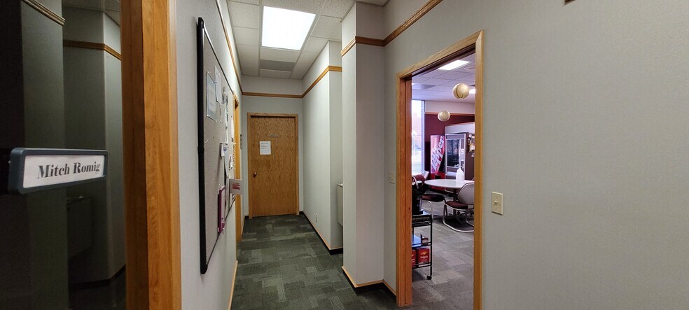 More Photos Of 100 Park Dr S, Great Falls Office For Lease