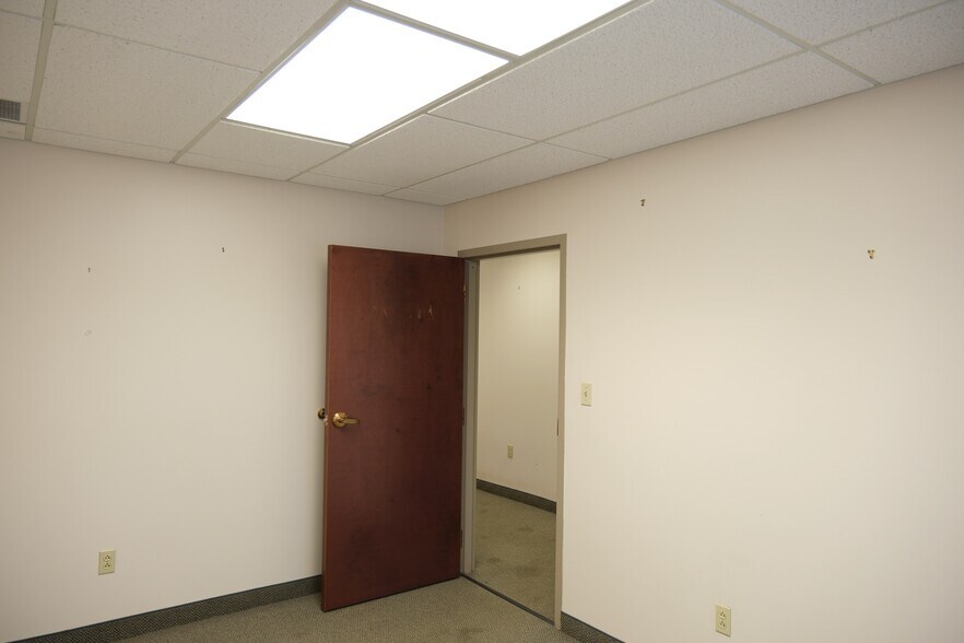 More Photos Of 4085 Seneca St, West Seneca Medical For Lease