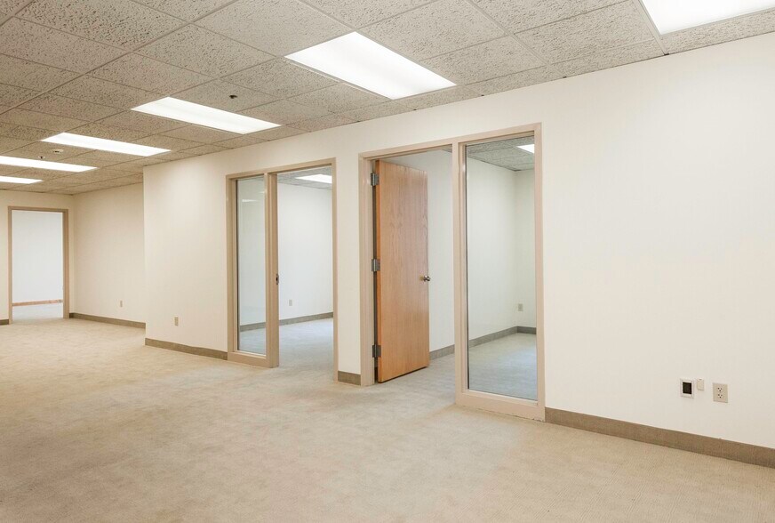More Photos Of 333 North Ave, Wakefield Office For Lease