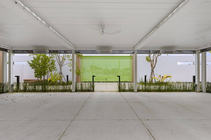 More Photos Of 3601 Bonita Beach Rd, Bonita Springs General Retail For Sale