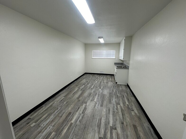 More Photos Of 2731 H St, Bakersfield Medical For Sale