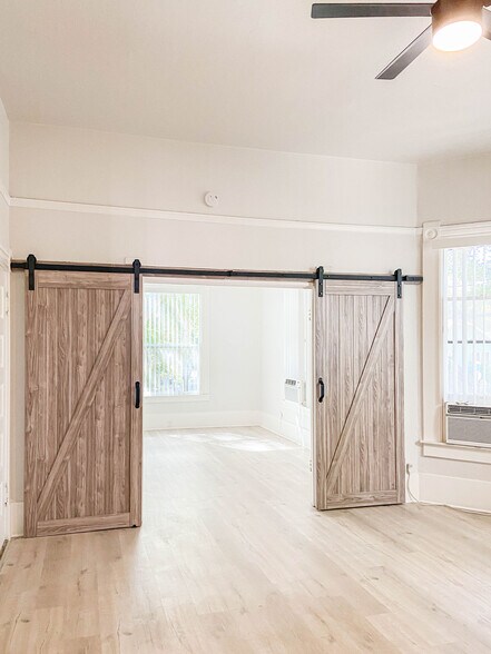 More Photos Of 2801 D St, Sacramento Apartments For Sale