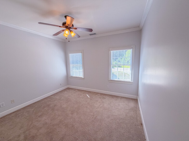 More Photos Of 2100 Gravel Springs Rd, Buford Medical For Sale