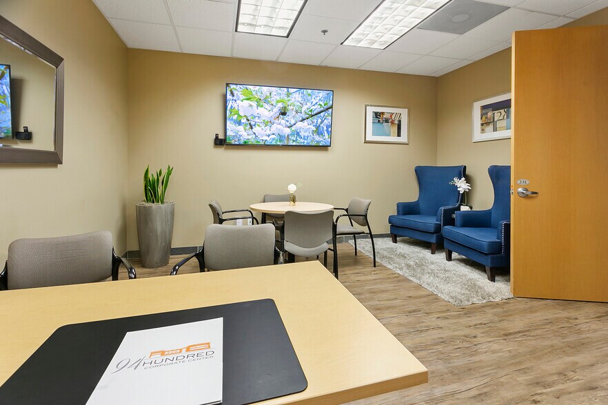 More Photos Of 9375 E Shea Blvd, Scottsdale Coworking Space