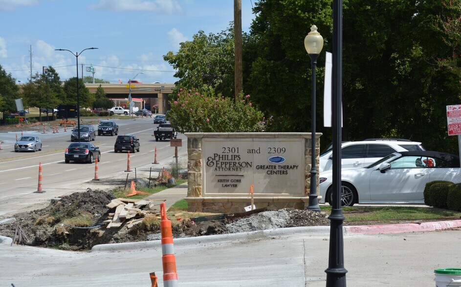 More Photos Of 2309 Virginia Pky, McKinney Medical For Lease