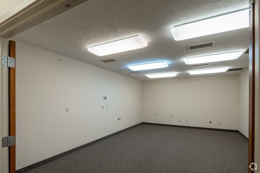 More Photos Of 4205 Charlar Dr, Holt Loft Creative Space For Sale