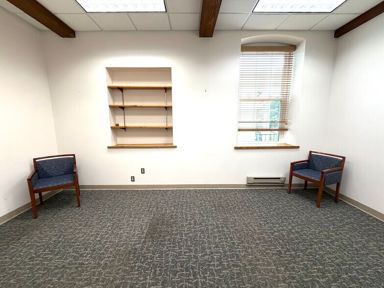 More Photos Of 22 S 2nd St, Emmaus Loft Creative Space For Lease