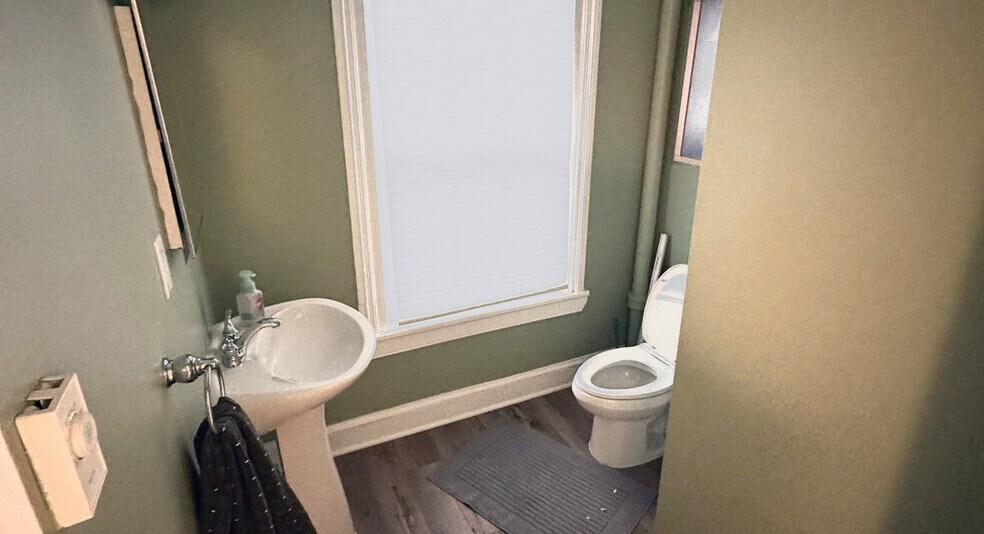 More Photos Of 4 S 1st St, Richmond Loft Creative Space For Sale