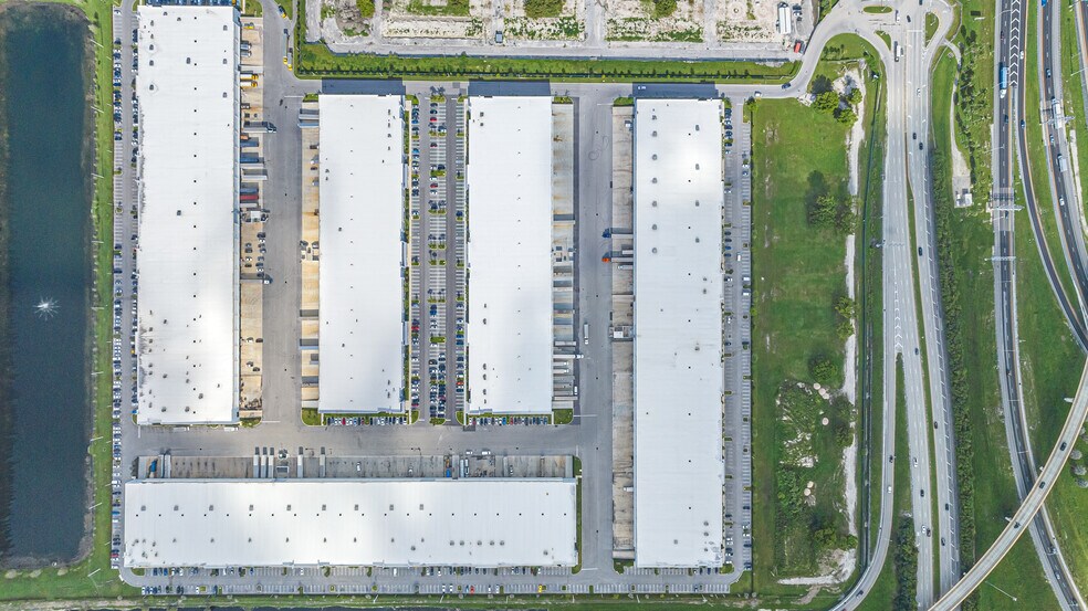 More Photos Of 1620 NW 215th St, Miami Gardens Unknown For Lease