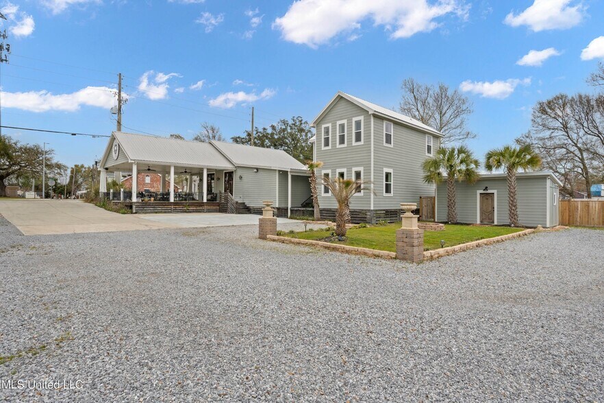 Primary Photo Of 647 Howard Ave, Biloxi Office Residential For Sale
