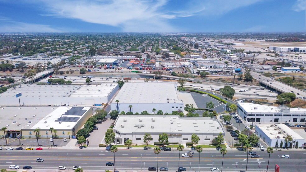 More Photos Of 1827 E Spring St, Long Beach Showroom For Sale