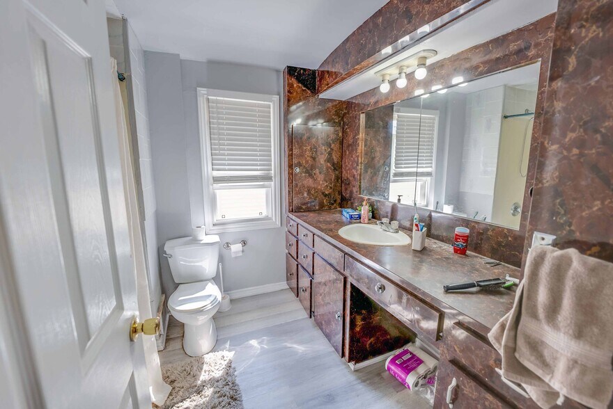 More Photos Of 5371 Huron St, Niagara Falls Apartments For Sale