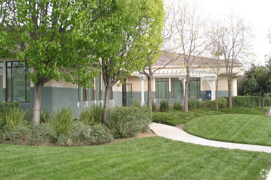 More Photos Of 1210 Central Blvd, Brentwood Office For Lease