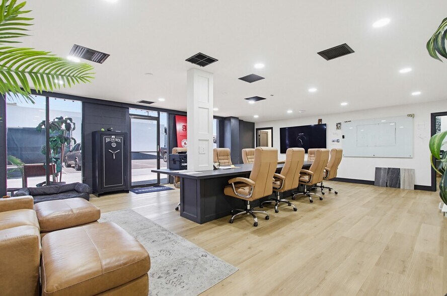 More Photos Of 6280 Riverdale St, San Diego Office For Lease