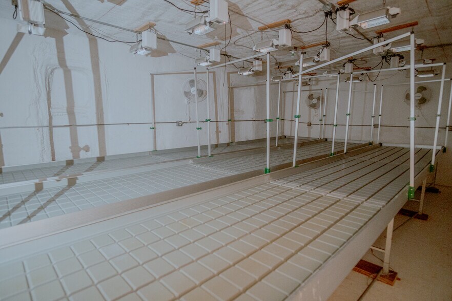 More Photos Of 103 N. Clarady, Wanette Industrial For Sale