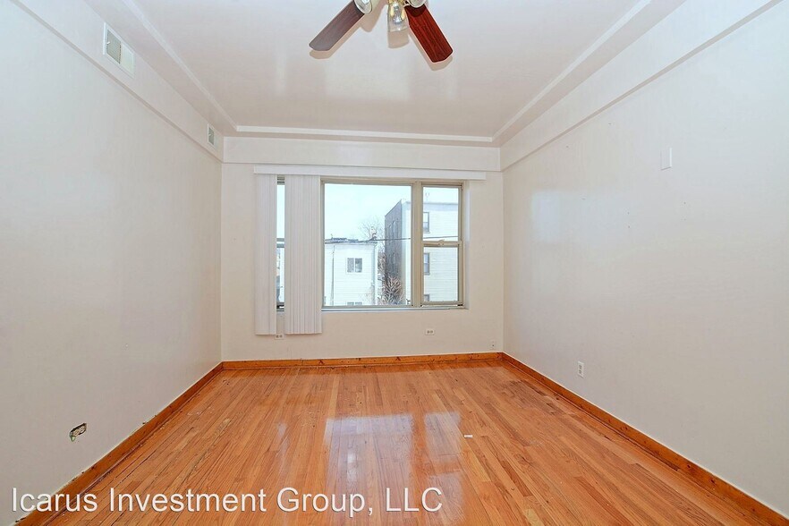 More Photos Of 6237-6245 S Kedzie Ave, Chicago Multifamily For Sale