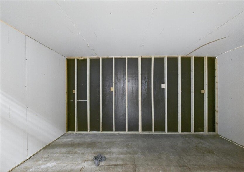 More Photos Of 600 Reid St, Palatka Freestanding For Sale
