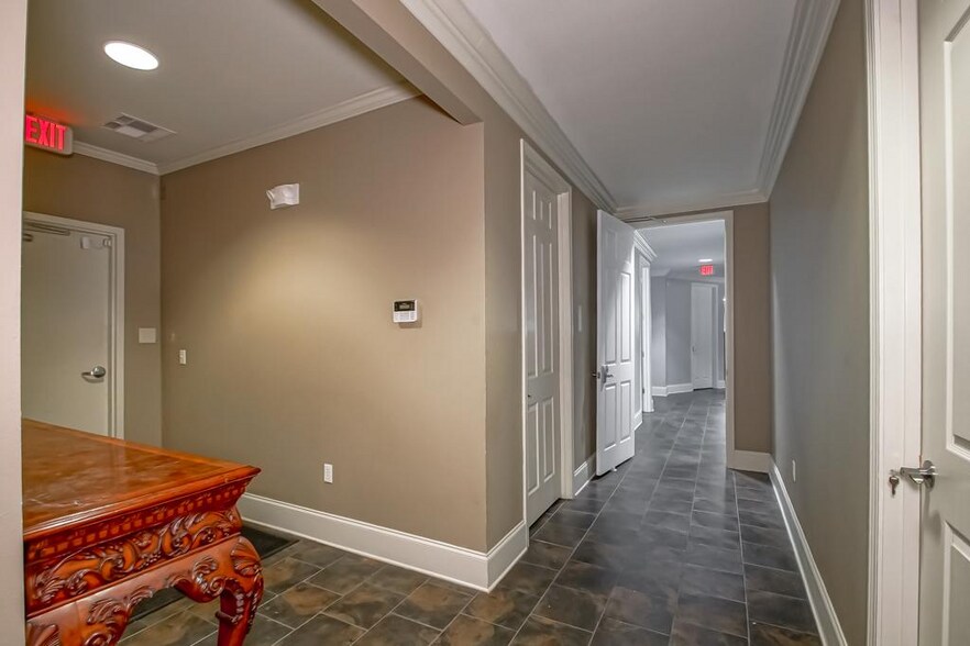More Photos Of 1700 Highway 59, Mandeville General Retail For Lease