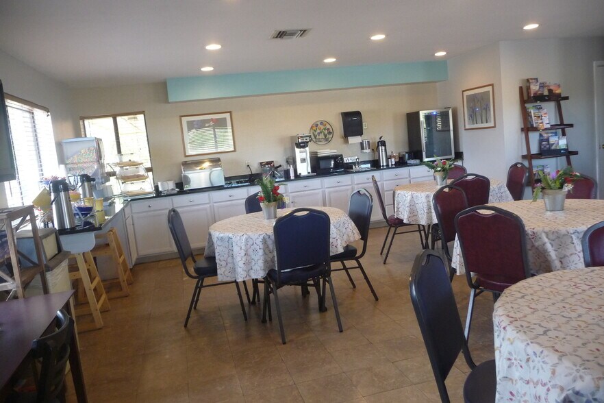 More Photos Of 3460 E Fry Blvd, Sierra Vista Hotel For Sale
