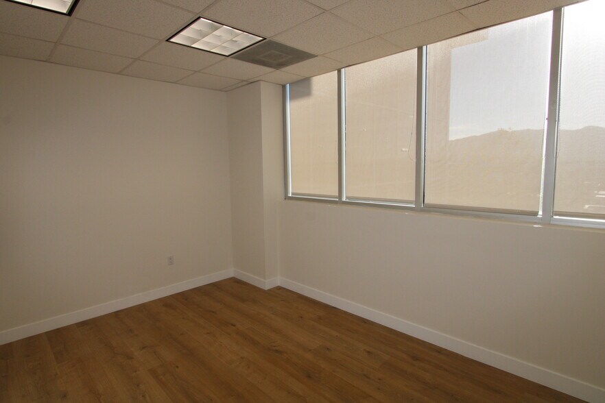 More Photos Of 800 S Central Ave, Glendale Medical For Lease