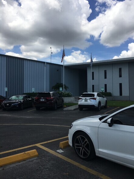 More Photos Of 10700 NW 36th Ave, Miami Warehouse For Lease