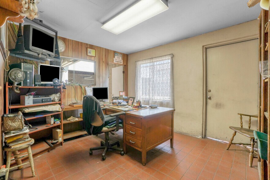 More Photos Of 2317-2323 Pasadena Ave, Los Angeles Auto Repair For Sale