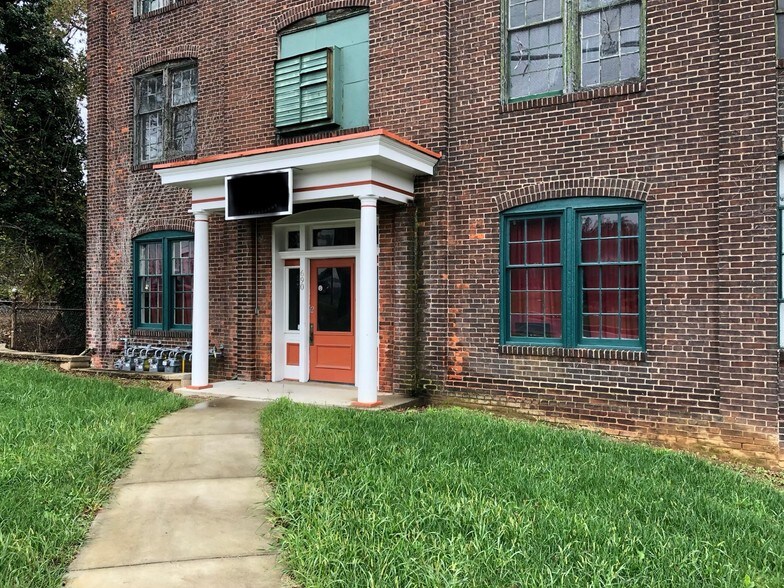 More Photos Of 686-688 Pennsylvania Ave, Hagerstown Flex For Sale