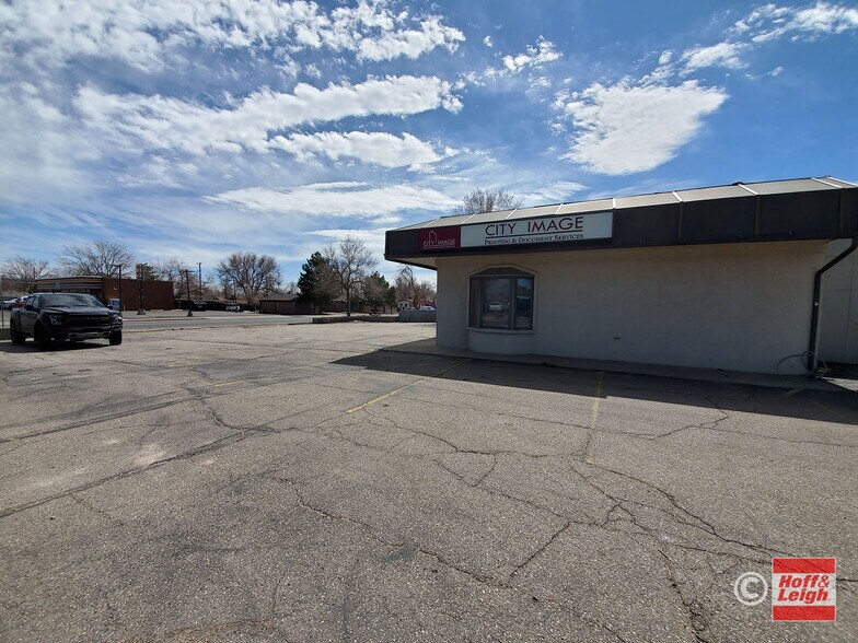 More Photos Of 1399 Carr St, Lakewood Freestanding For Lease