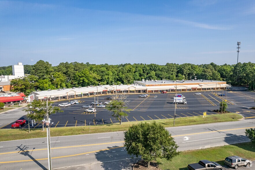 More Photos Of 805-841 W Constance Rd, Suffolk General Retail For Sale