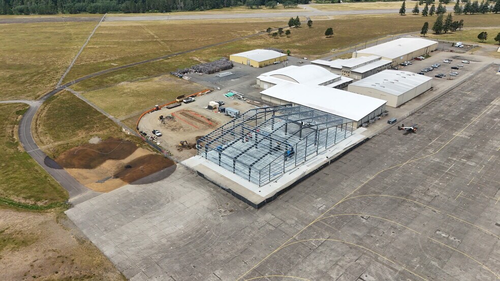 More Photos Of 460 W Enterprise Rd, Shelton Warehouse For Lease